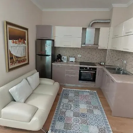 Aurora Apartment *
